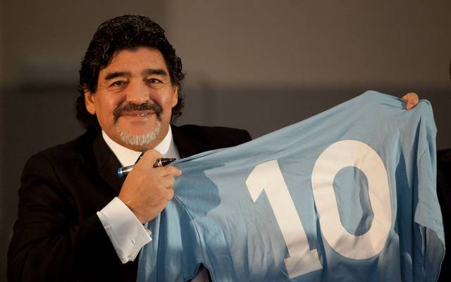 Corona Trikot Von Diego Maradona Erzielt Mega Summe Bei Charity Aktion