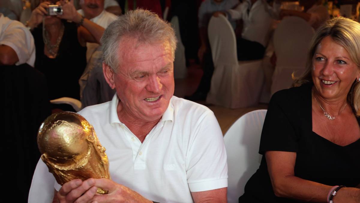 Auch in seinem neuen Job feierte Maier große Erfolge. Der Höhepunkt war die gewonnene Weltmeisterschaft 1990