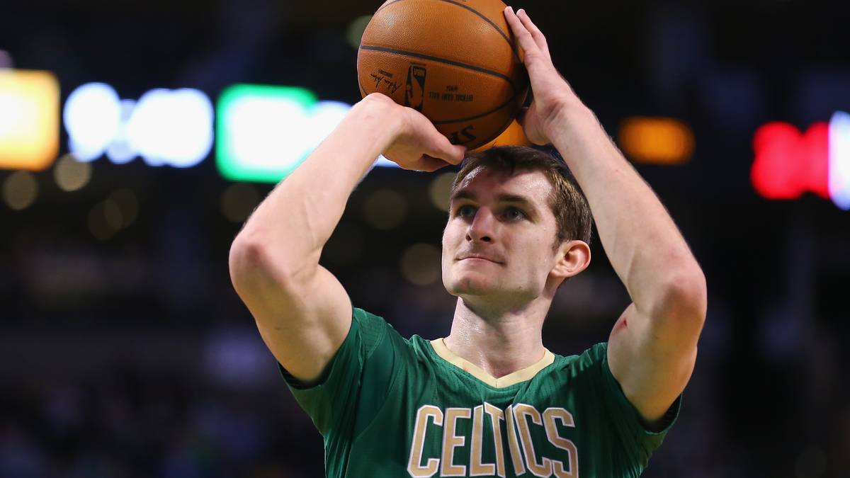 Nur 11,8 Minuten durfte Zeller im Schnitt ran, das Jahr war ein Rückschritt in seiner Entwicklung. Eine Luftveränderung könnte ihm gut tun. Für einen Center hat Zeller ein erstaunlich sicheres Händchen von der Freiwurflinie (78,3 Prozent in der Karriere)