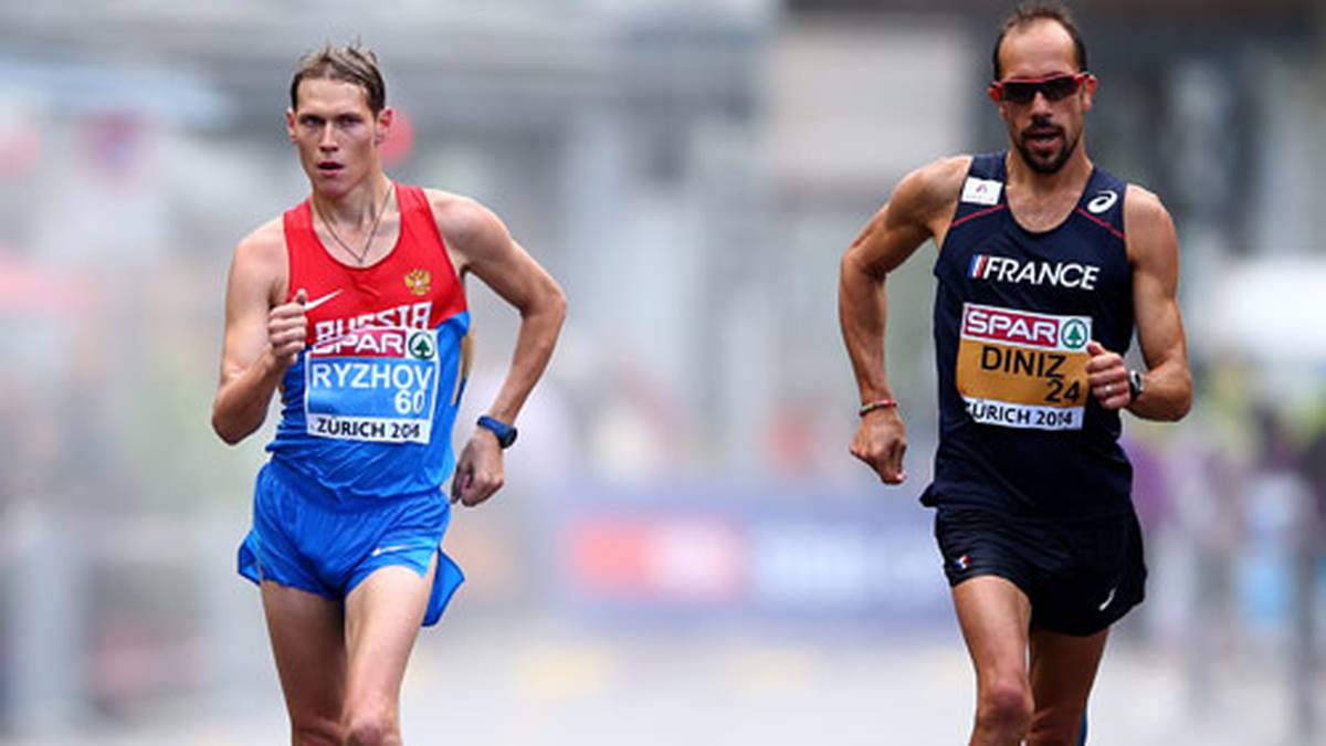 Tag 4: Am Freitag steht die Entscheidung über 50 Kilometer Gehen an. Titelverteidiger Yohann Diniz aus Frankreich (r.) startet als Favorit ins Rennen