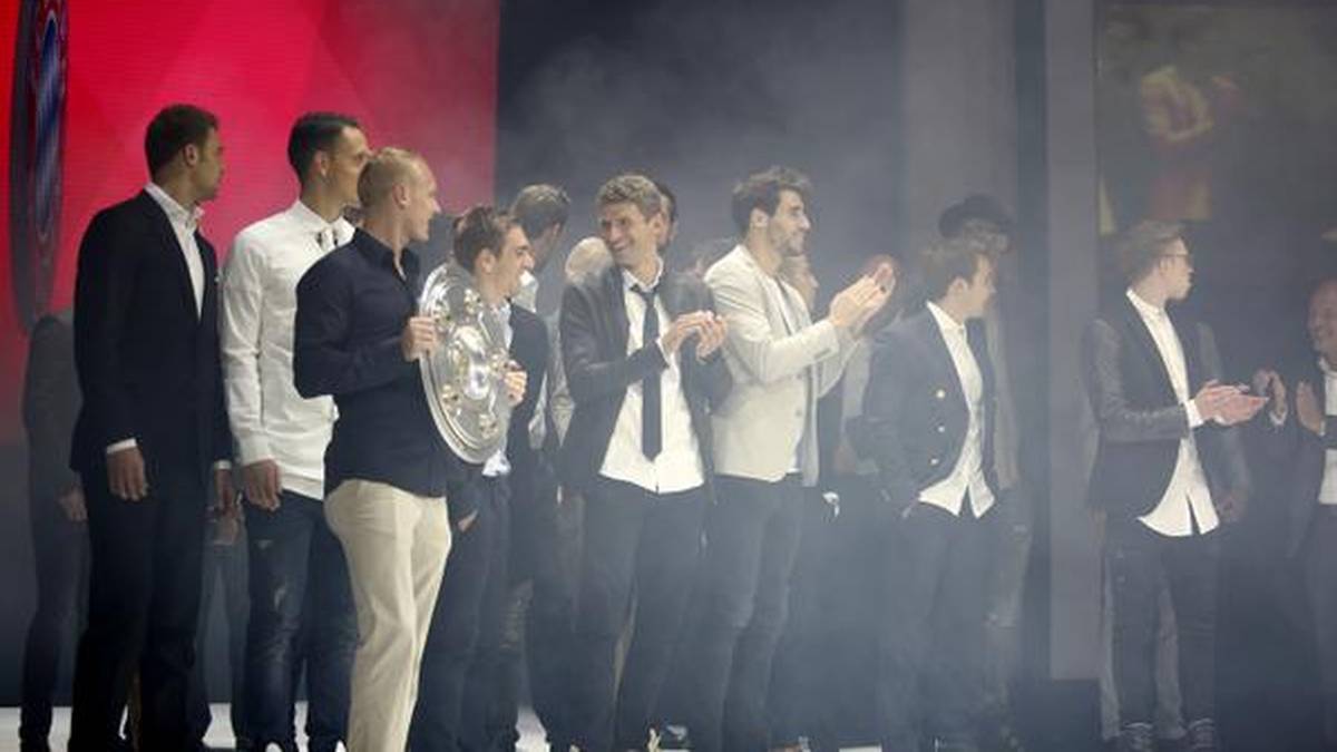 Danach gehen die Feierlichkeiten im Postpalast weiter. Doch dazu später mehr. SPORT1 zeigt die besten Bilder der Meisterfeier