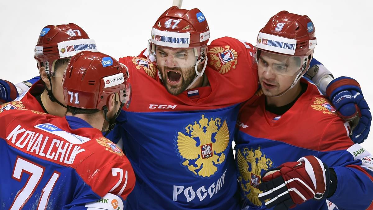 RUSSLAND:  Der Gastgeber ist mit etlichen Stars aus der NHL und der russischen KHL (der zweitbesten Liga hinter der NHL) gespickt. Neben Alexander Radulov (M.) ist auch der "Magic Man" Pawel Dazjuk mit an Bord
