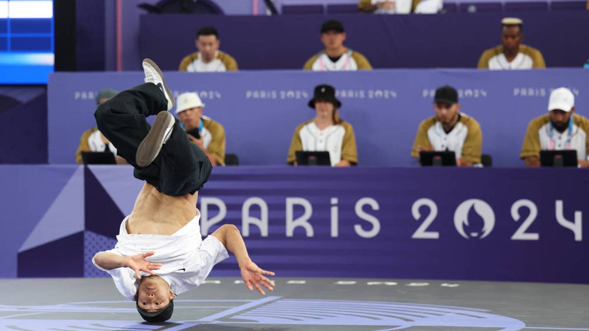 Alles steht Kopf! Zumindest für den Japaner Shigeyuki Nakarai beim Breakdance 