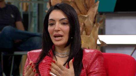 Im Doppelpass wird über den Abstiegskampf in der Bundesliga diskutiert. Vor allem der VfL Wolfsburg bekommt sein Fett weg.