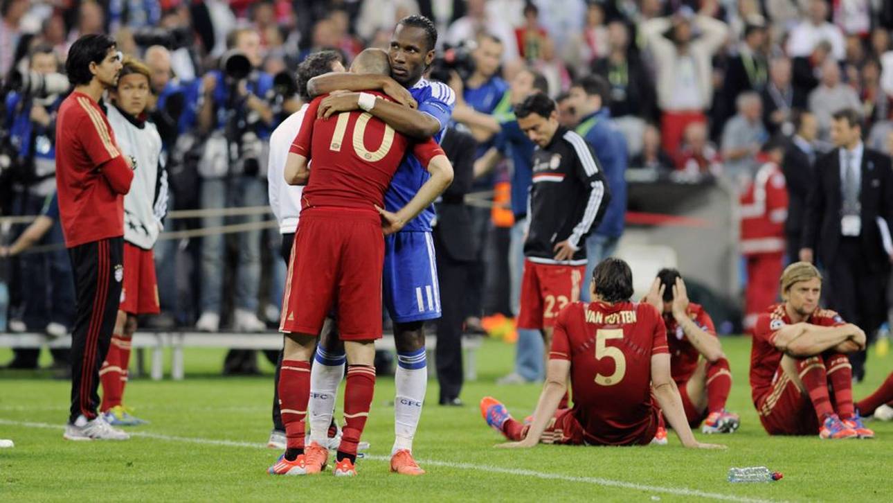Didier Drogba tröstete nach dem Champions-League-Finale 2012 Bayern-Star Arjen Robben