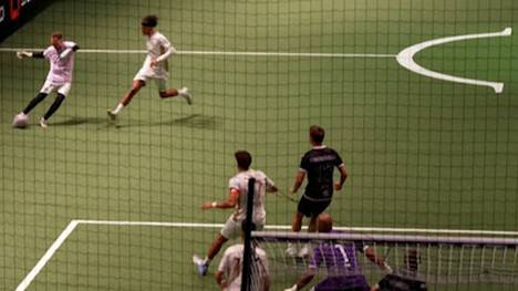 SPORT1 zeigt die fünf besten Tore des ersten Spieltags der neuen Icon-League-Saison.