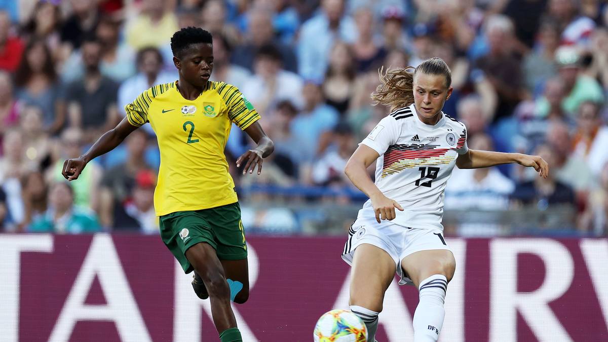 KLARA BÜHL: Durfte nach gutem Joker-Einsatz gegen Spanien von Beginn an ran und bildete mit Popp das Sturmduo. Übte sofort Druck auf Ball und Gegner aus. Hatte dann weniger Szenen, konnte in ihren wenigen Aktionen aber immer für Gefahr sorgen. Wurde in der 67. Minute ausgewechselt. SPORT1-Note: 3,0