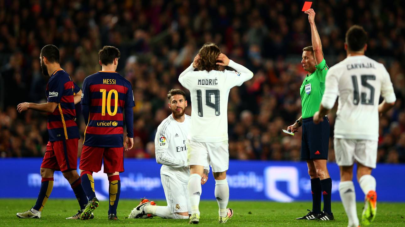 FC Barcelona v Real Madrid CF - La Liga