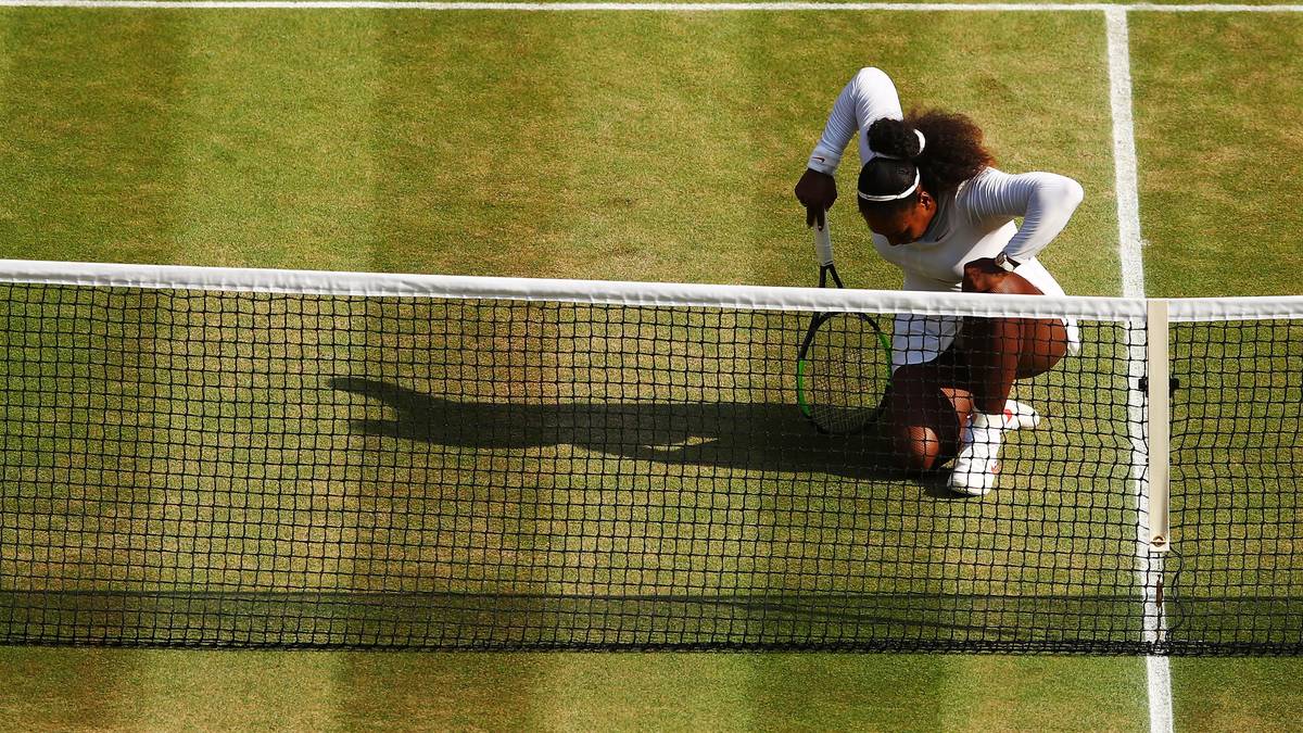 Corriere della Sera: "Serena Williams hat verheerend gespielt und einen Fehler nach dem anderen begangen. Sie bewegt sich kaum und schlecht, doch es ist normal - erst vor zehn Monaten hat sie ihre Tochter zur Welt gebracht. Kerber ist die wahre Erbin Steffi Grafs"