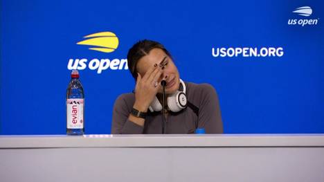 Auf der Pressekonferenz nach dem überzeugenden Erstrunden-Erfolg bei den US Open liefert sich die Weltranglisten-Erste, Aryna Sabalenka, einen Schlagabtausch mit einem Reporter.