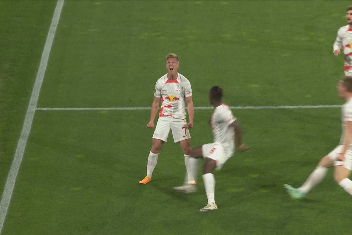 Der SC Freiburg steht vor allem defensiv in der ersten Halbzeit komplett neben sich. Das 0:4 in den ersten 45 Minuten legt früh den Grundstein für Leipzigs Finaleinzug.