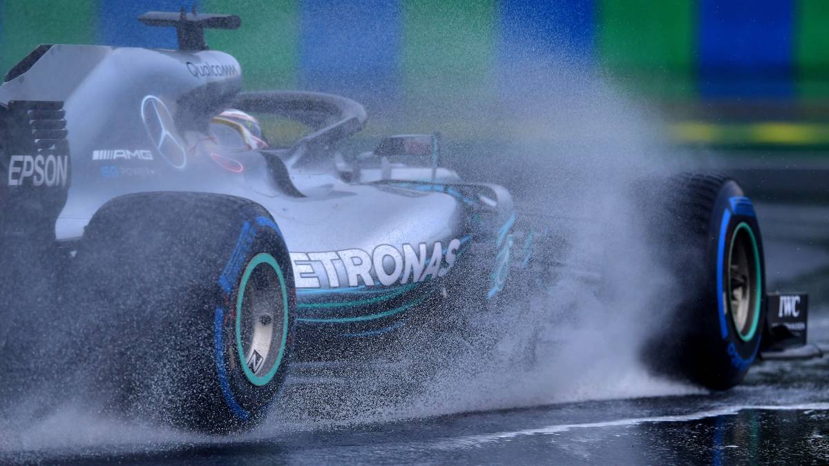 Beim Qualifying zum Großen Preis von Ungarn hatten die Fahrer mit starkem Regen zu kämpfen