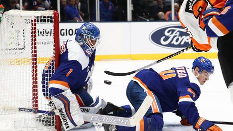 NHL: New York Islanders unterliegen Philadelphia Flyers. Thomas Greiss hielt gegen die Philadelphia Flyers zwölf von 13 Schüssen