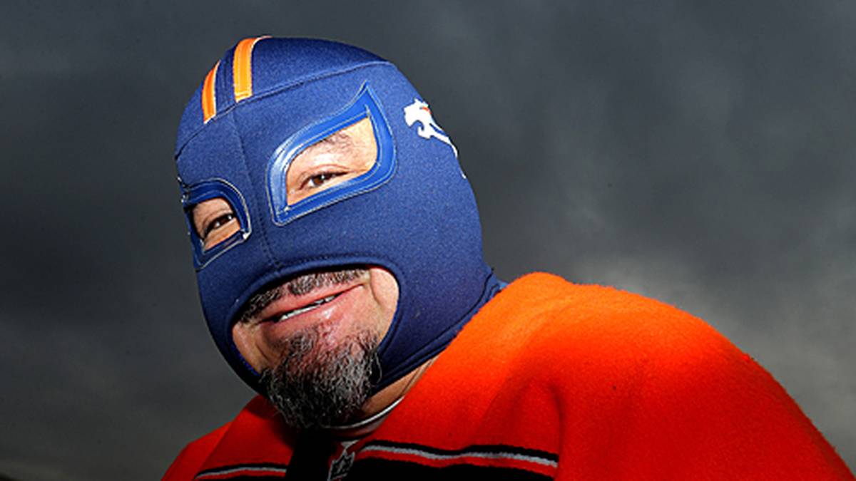 Dazu noch die Superkräfte von "Nacho Libre".. Da kann ja gegen die Indianapolis Colts eigentlich nichts mehr schief gehen