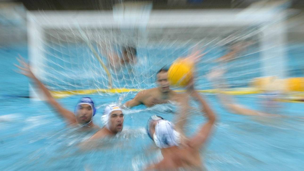 Wasserballer ärgern Italien