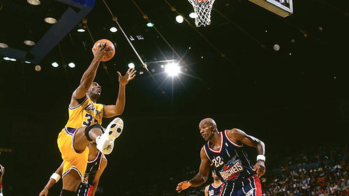 Nach dem Aus in Runde eins gegen die Houston Rockets in den Playoffs gab Johnson aber sein endgültiges Karriereende bekannt. "Ich höre zu meinen Bedingungen auf, davon konnte 1992 bei meinem abgebrochenen Comeback nicht die Rede sein"