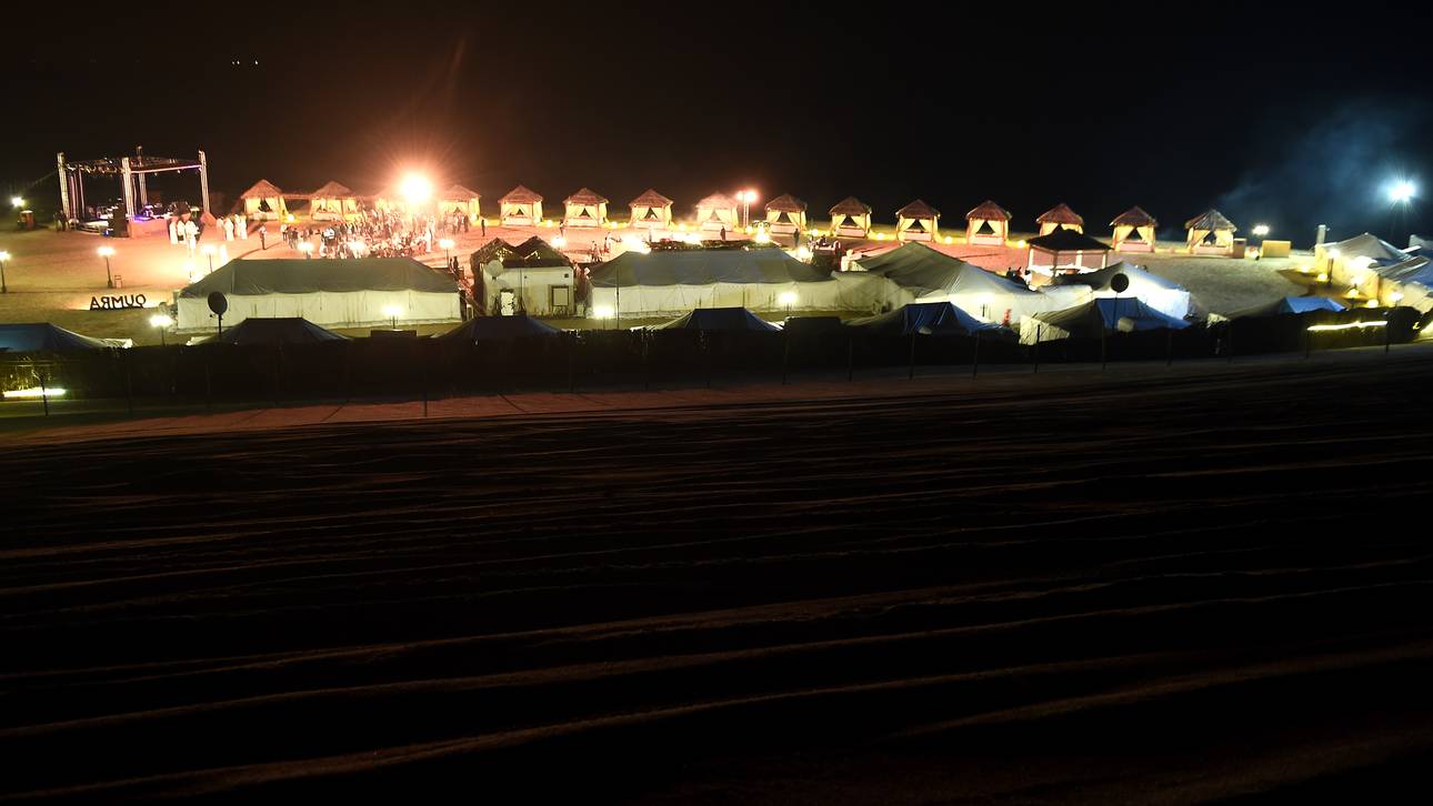 Katar: Fans sollen in der Wüste campen