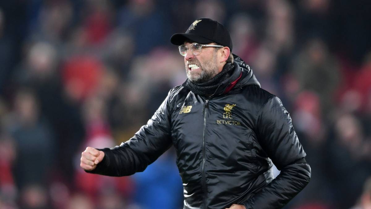 FC LIVERPOOL (Platz 7): Der Klopp-Klub legt nochmal einen drauf und verbucht knappe 90 Millionen Euro Mehreinnahmen zum Vorjahr. Insbesondere die Teilnahme am Finale der UEFA Champions League lässt die "Reds" um zwei Plätze steigen. 513,7 Millionen Euro pulverisieren den Umsatzrekord aus dem Vorjahr