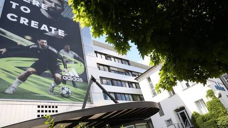 Adidas hat Ärger mit dem Zoll und dem Finanzamt