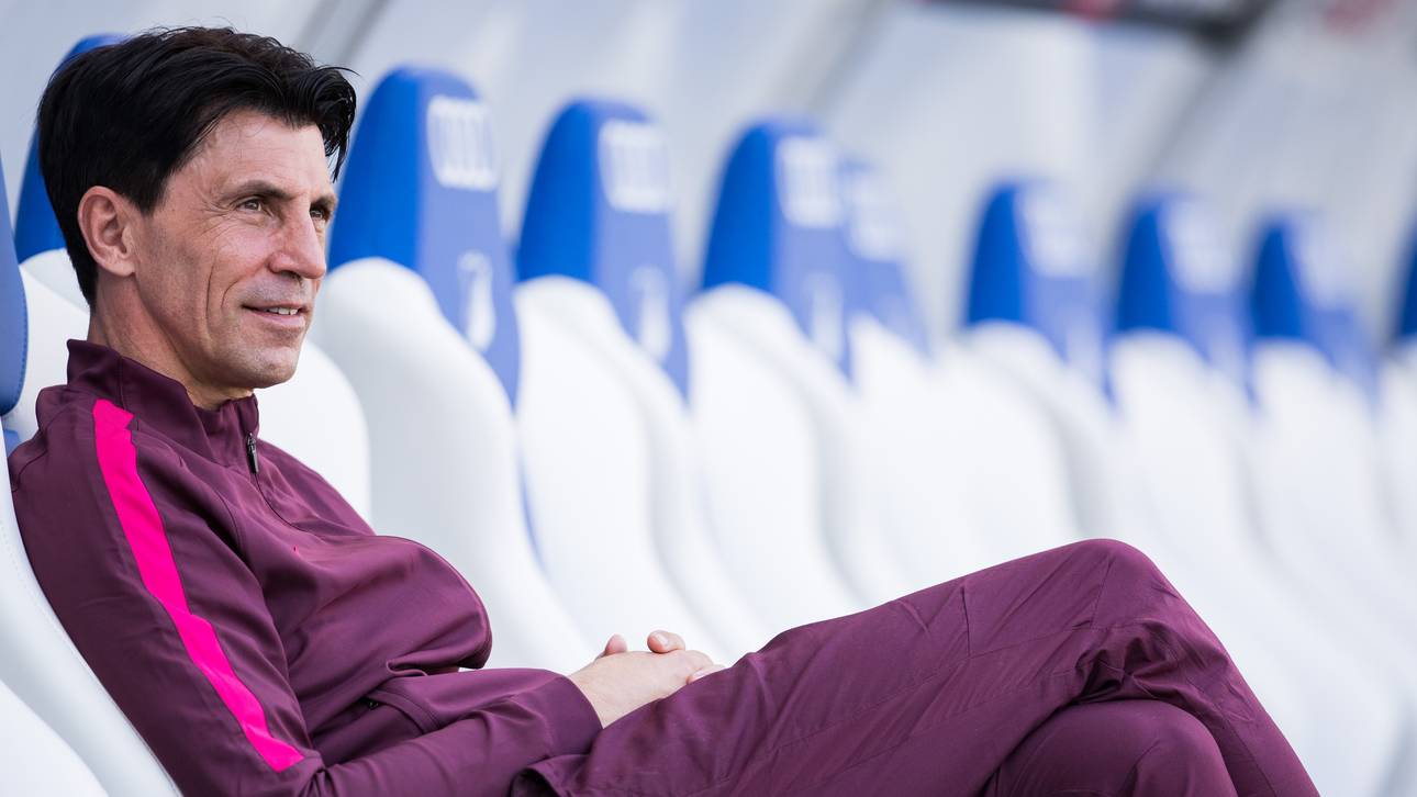 Bobic scherzt: Werde Hübner feuern