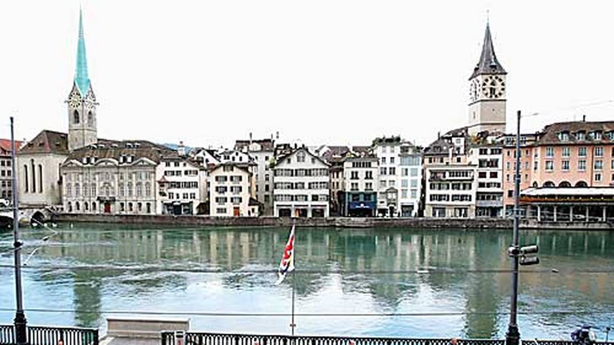 Für die bezaubernde Züricher Kulisse haben die Frauen auch keinen Blick