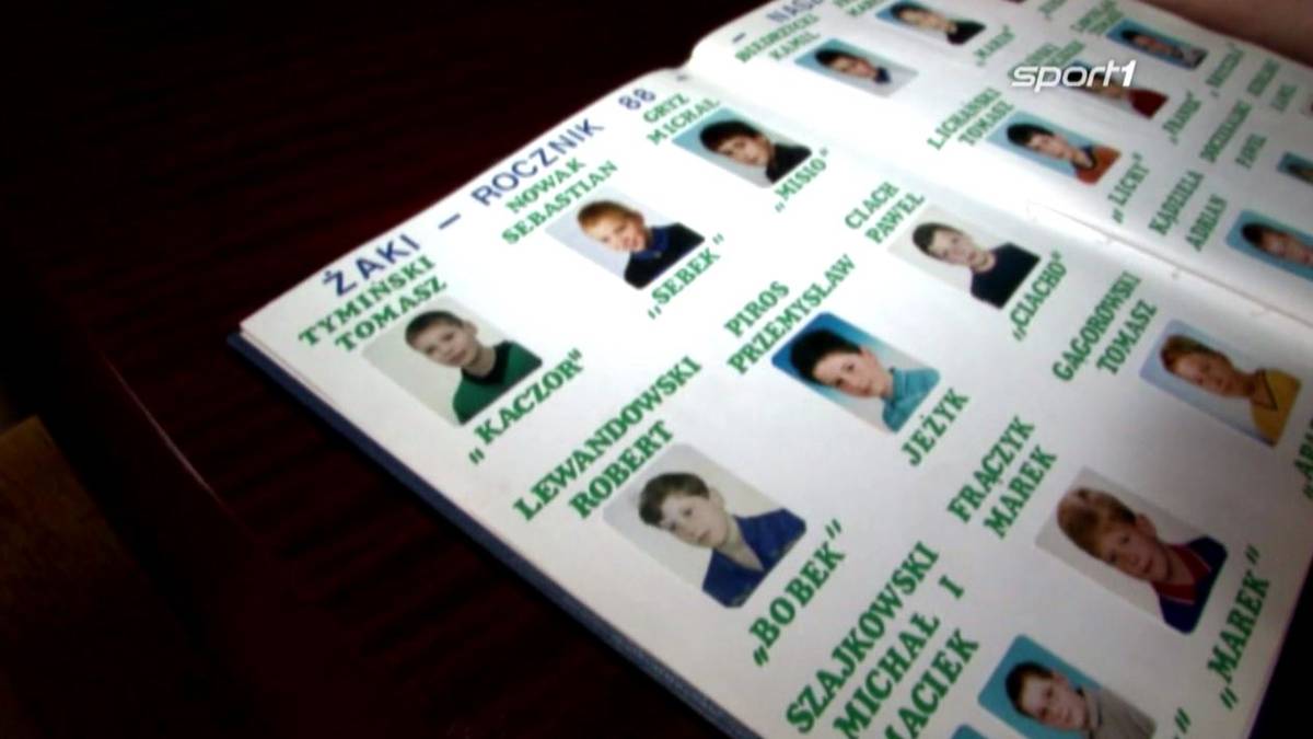 Im Jahrbuch des Vereins ist Lewandowski bis heute verewigt - mitten unter seinen damaligen Mitspielern