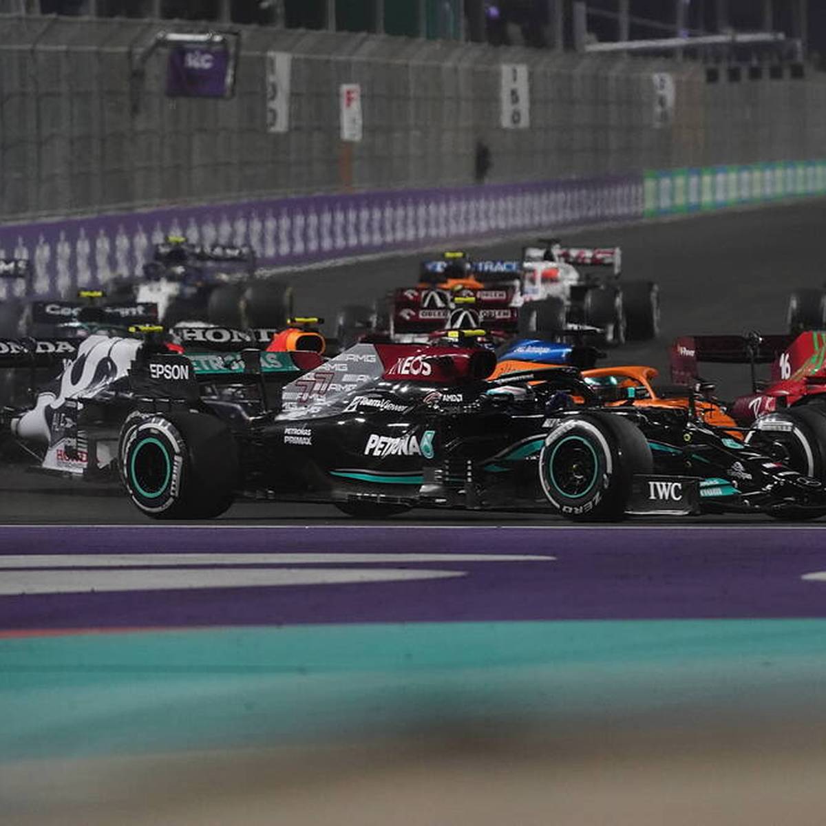 Formel 1 in Saudi-Arabien RTL würgt für Jauch Rennübertragung ab