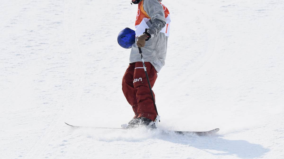 Doch wie durch ein Wunder kann Yater-Wallace kurze Zeit später wieder aufstehen und auf Skiern ins Ziel rutschen. Schwere Verletzungen: Gott sei Dank Fehlanzeige