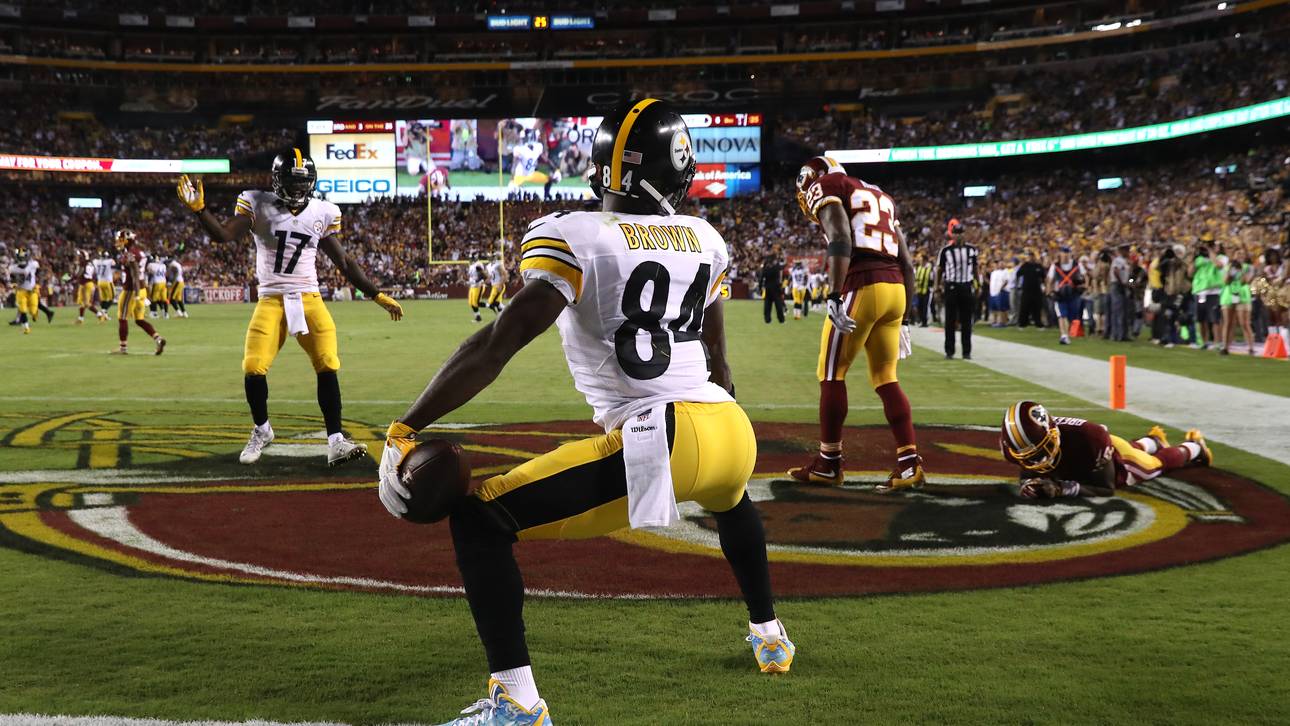 Pittsburgh Steelers v Washington Redskins