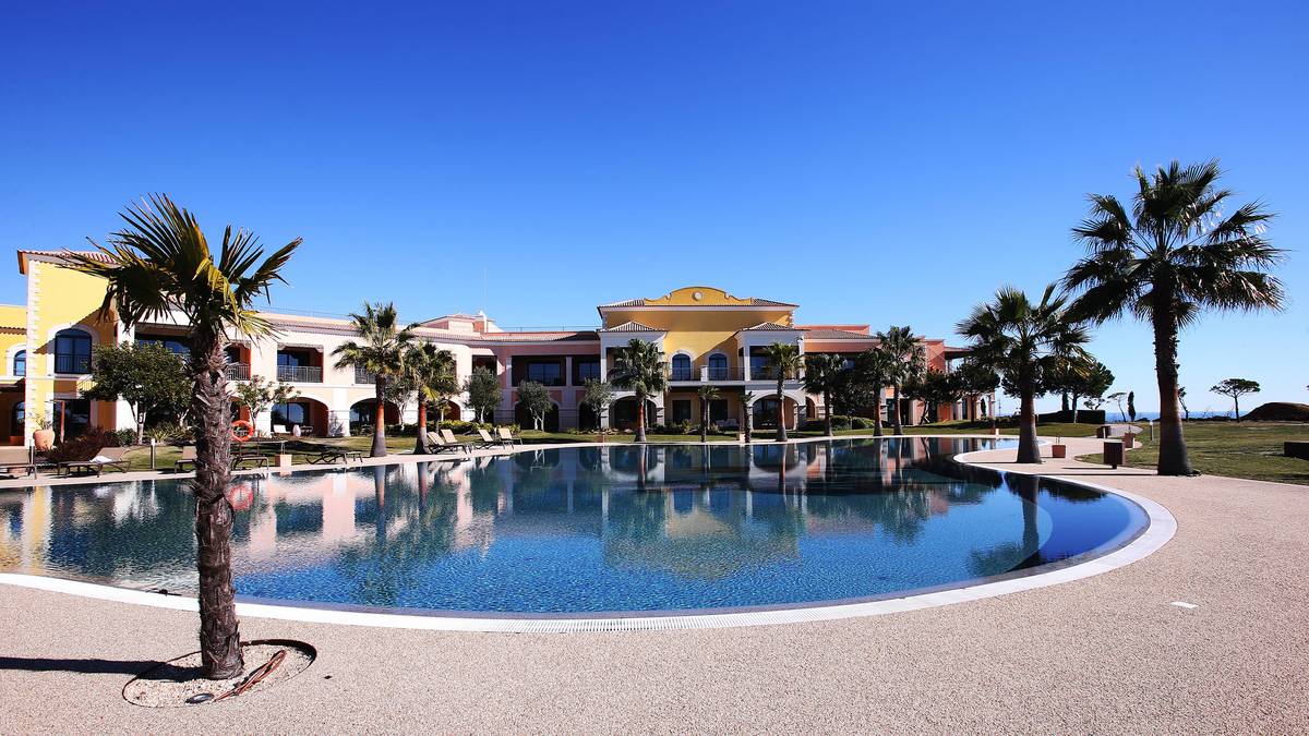 Das Cascade Wellness & Lifestyle Resort liegt direkt an der Algarve-Küste