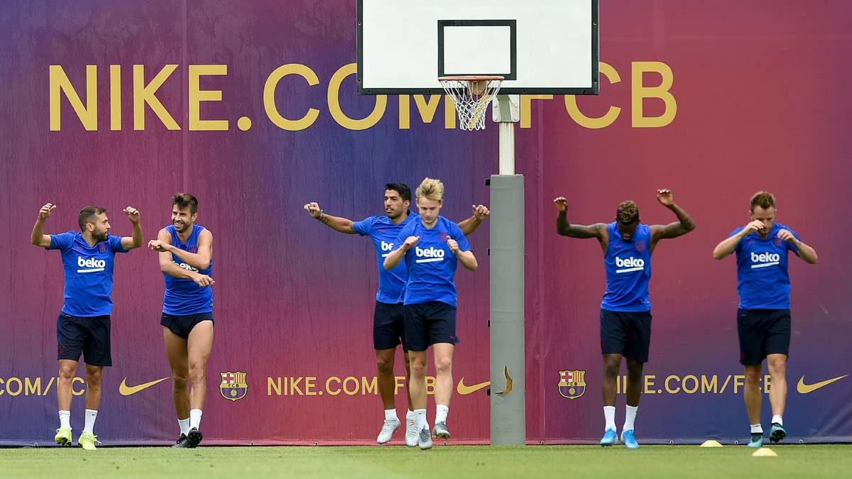 Mit Wunderkind Frenkie de Jong verpflichtete Barca bereits dessen legitimen Nachfolger als Bindeglied zwischen Abwehr und Angriff. Auch ohne einen Neymar-Transfer wird Rakitic wohl gehen müssen, zu klamm sind die Kassen der Katalanen. Inter Mailand soll nach wie vor großes Interesse zeigen