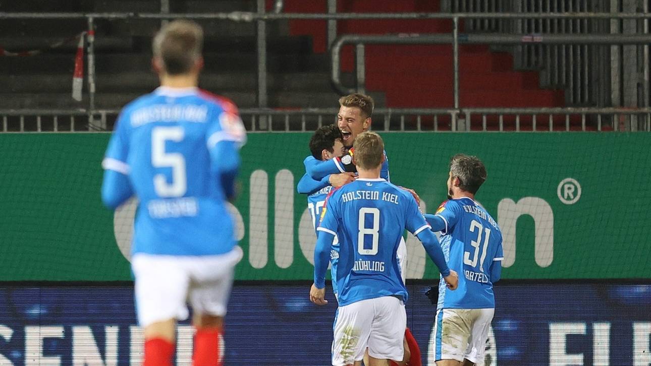 2. Liga: Kiel holt vorzeitige „Weihnachtsmeisterschaft“