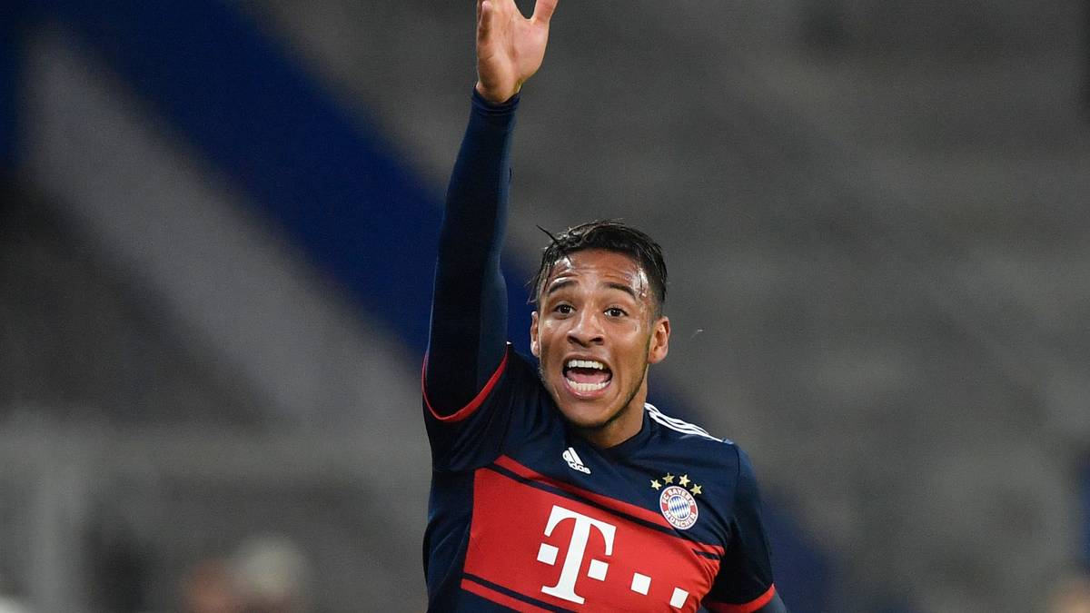 CORENTIN TOLISSO: Mit viel Einsatz - manchmal auch zu viel. Suchte aber auch mal den Torabschluss. Verlor viele Bälle, kämpfte sich aber in die Partie hinein. SPORT1-Note 3,5