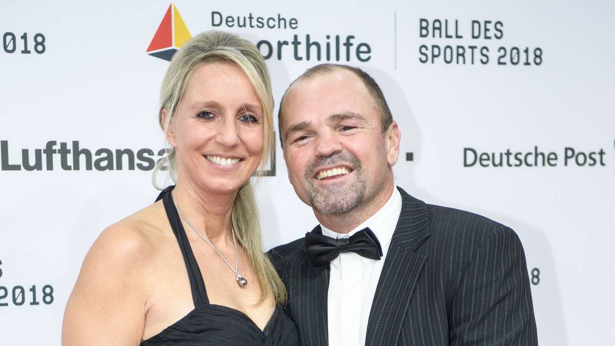 Auch als Amateur ist Ottke überaus erfolgreich, nimmt unter anderem dreimal an Olympischen Spielen teil. Als Profi wird er im achten Kampf Deutscher Meister