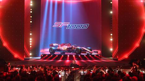 So spektakulär präsentierte Ferrari 2020 sein neues Auto
