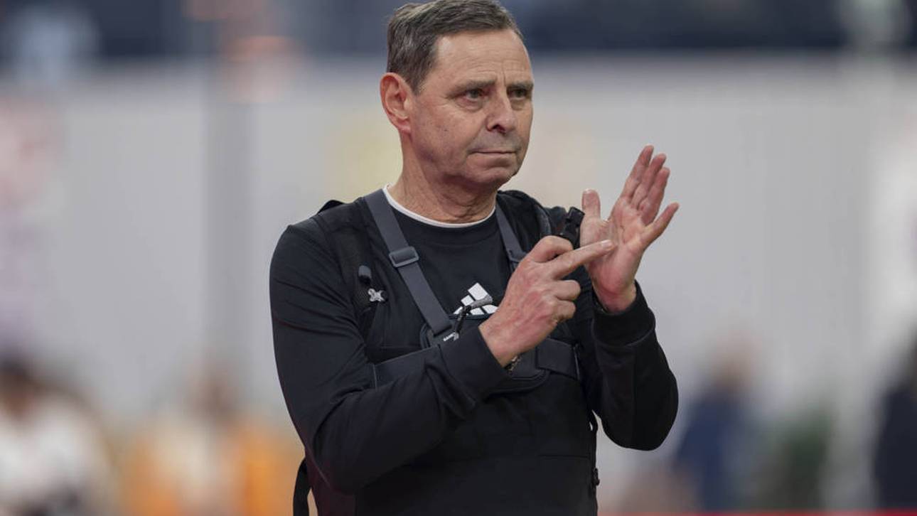 151 Bundesliga-Partien leitete Bernd Heynemann 