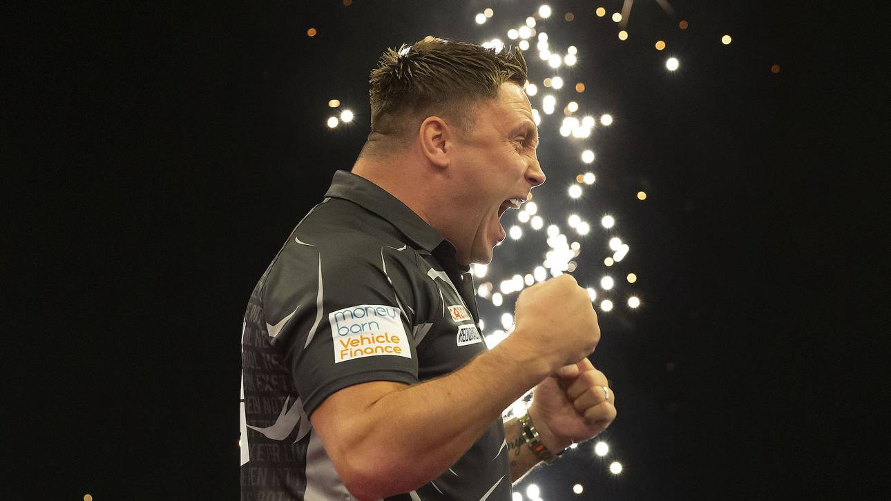 Price-Coup: Van Gerwen freut sich mit