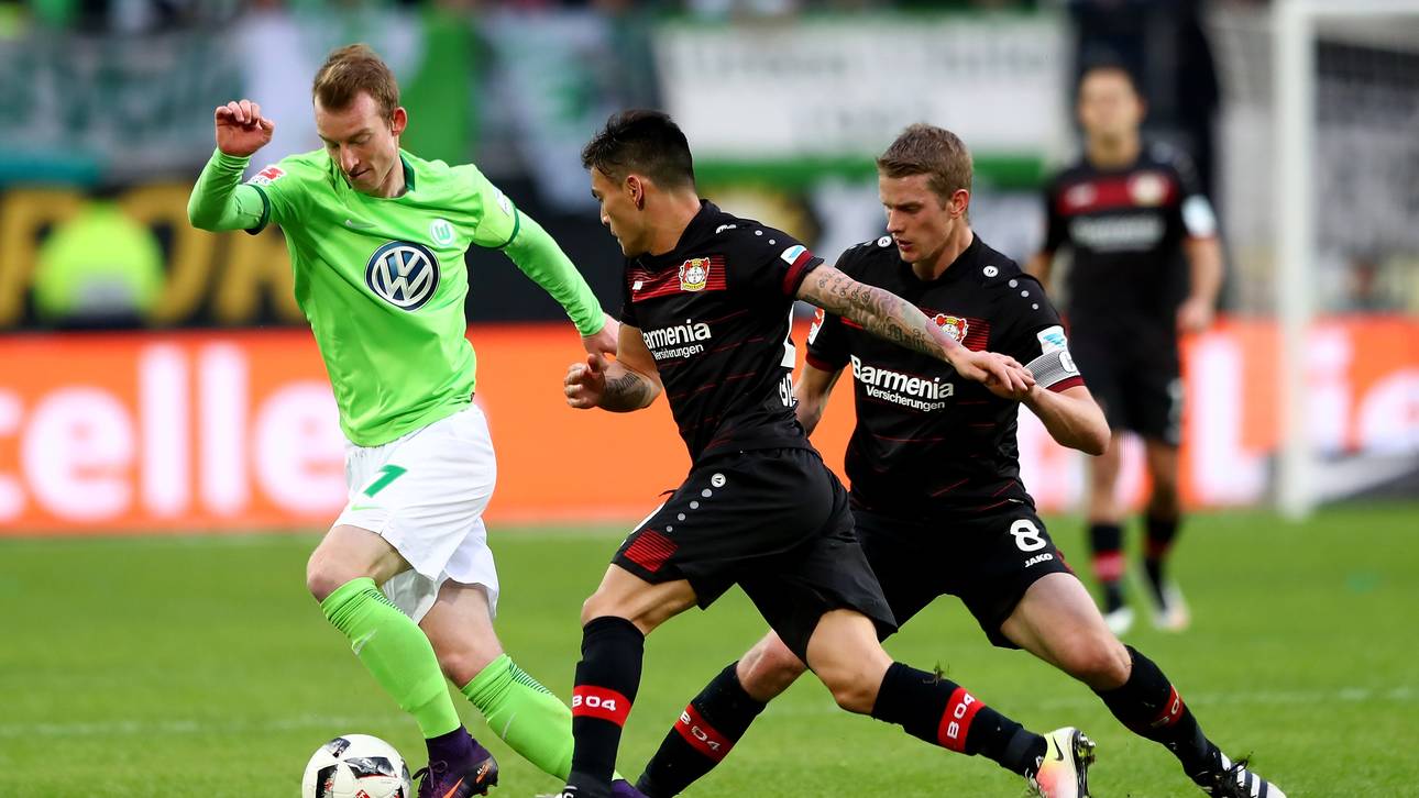 Schmidt sieht Dreier hinter Glas