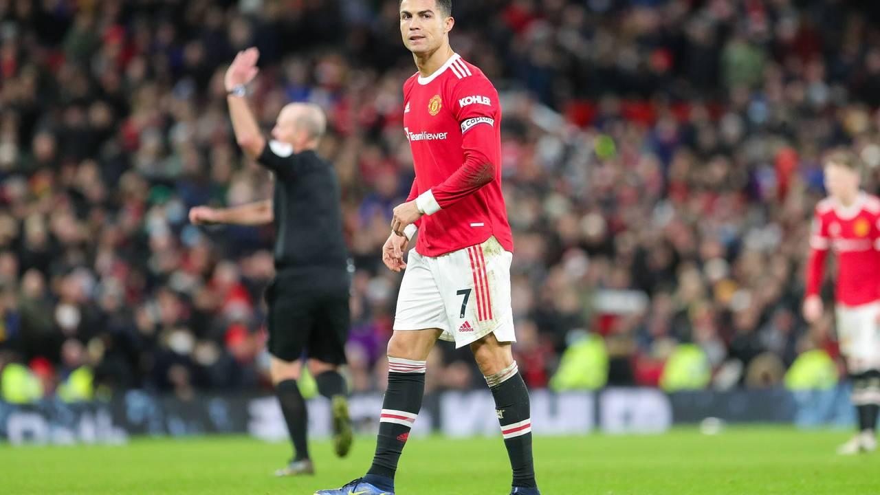 Premier League: Cristiano Ronaldo von Manchester United mit Kapitänsbinde