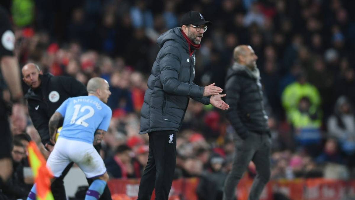 In der folgenden Saison sieht es noch besser aus für die Reds. Klopp und Co. haben nach 16 Spieltagen acht Punkte Vorsprung auf Leicester City. Gegen den schwächelnden Meister Manchester City feiern Klopp und Co. einen 3:1-Erfolg. Der Traum von der ersten Meisterschaft seit 30 Jahren lebt