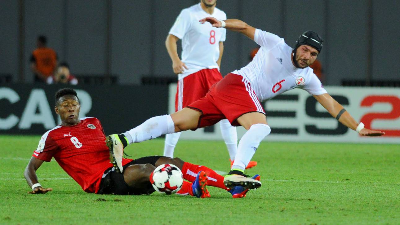 Österreich startet mit Zittersieg