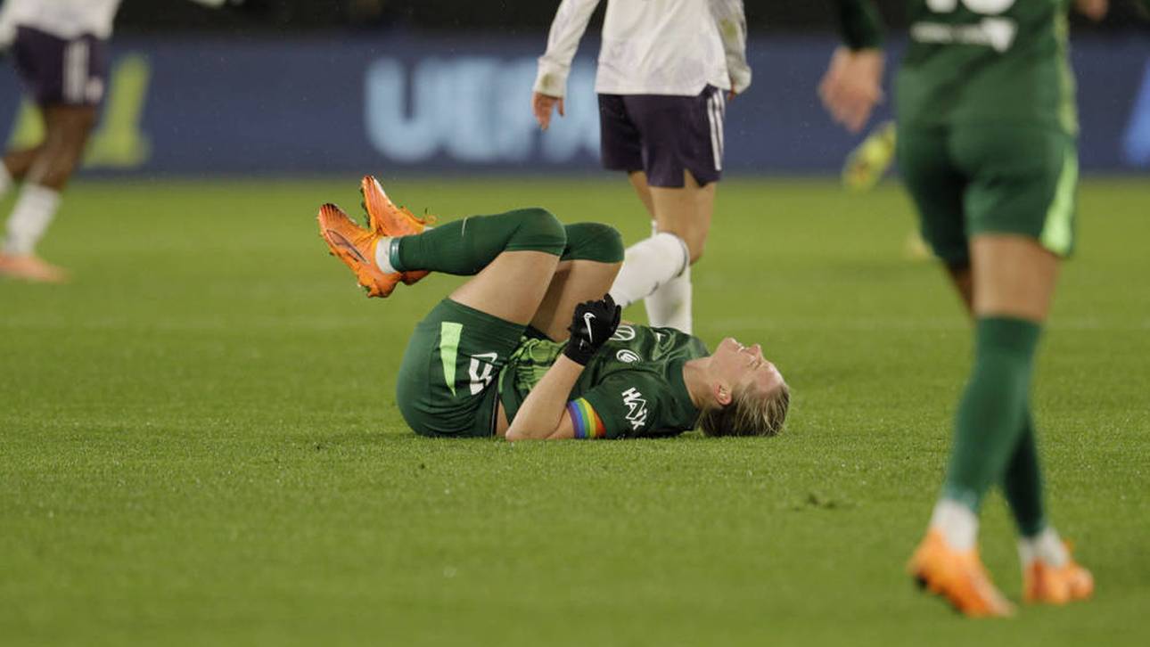 Alexandra Popp musste im Champions-League-Spiel des VfL  Wolfsburg gegen Manchester United verletzt ausgewechselt werden