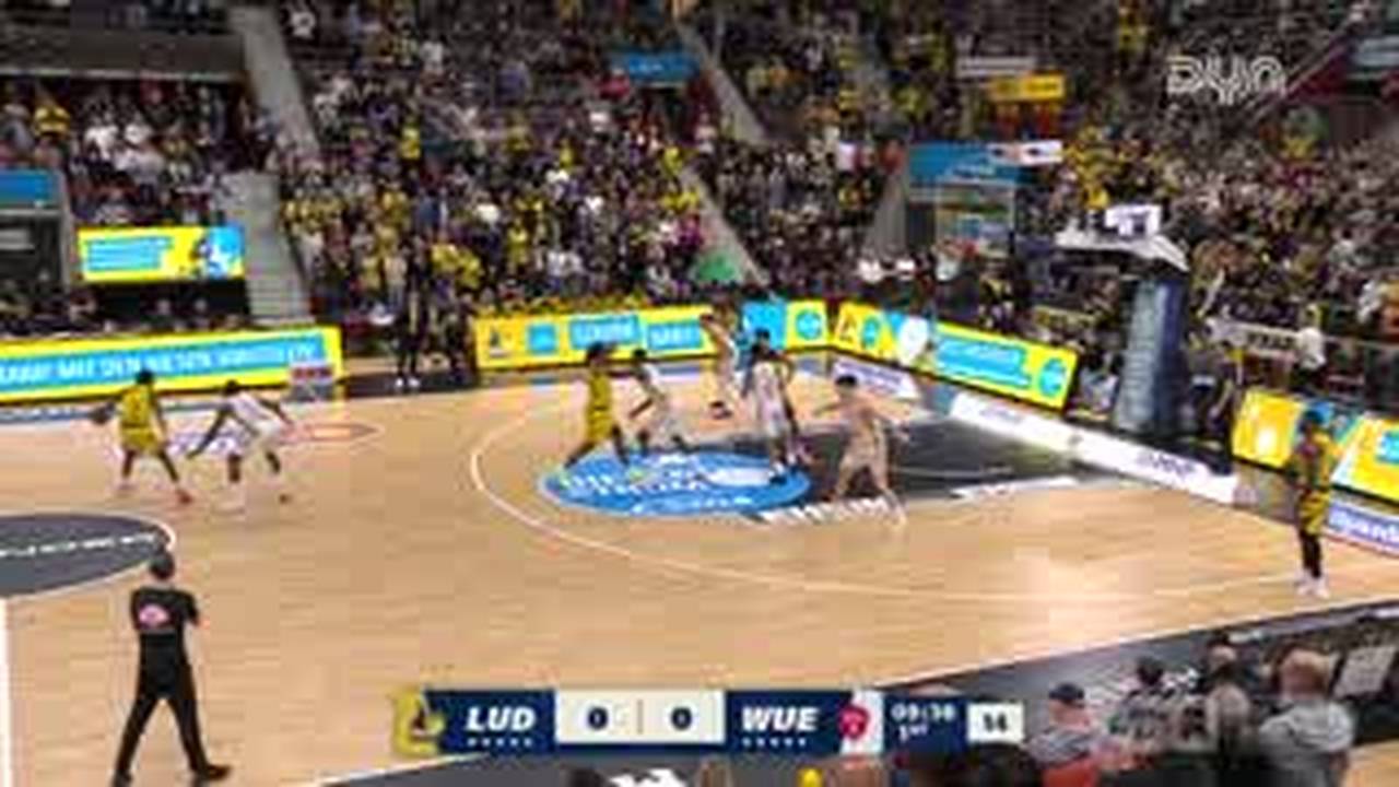 MHP RIESEN Ludwigsburg - Würzburg Baskets | BBL-Highlights im Video