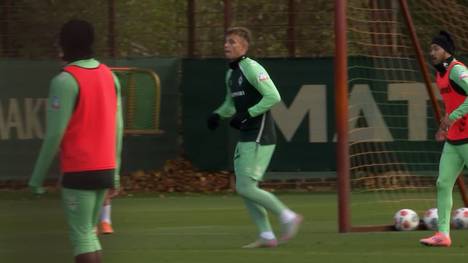 In Bremen ist man weiter auf der Suche nach der nötigen Durchschlagskraft im Sturm. Könnte nun die große Stunde von Keke Topp schlagen? Der Stürmer sucht seit seinem Wechsel an die Weser nach seiner Topform. Ein Ausflug zur U23 könnte nun Früchte tragen.