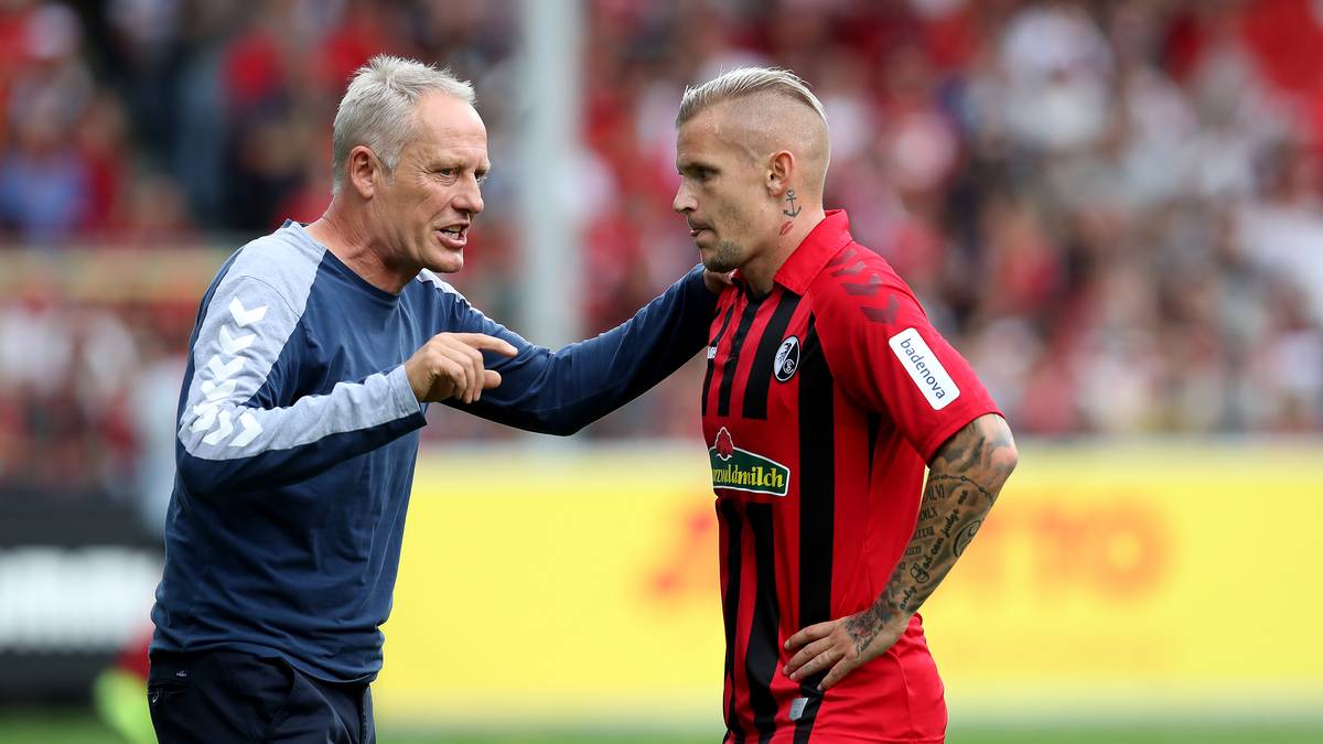 JONATHAN SCHMID (r.): In jungen Jahren spielte der gebürtige Straßburger bei Racing, ehe er über Umwege im Nachwuchs des SC Freiburg landete. Nach Stationen in Hoffenheim und Augsburg seit Sommer 2019 zurück im Breisgau