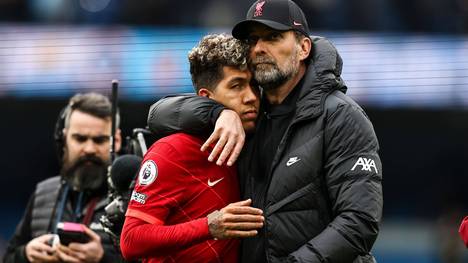 Roberto Firmino (l.) verlässt Jürgen Klopp und den FC Liverpool