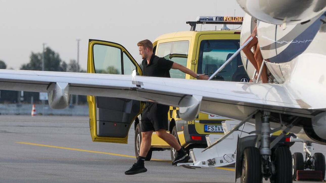 Bayern-Star de Ligt angekommen