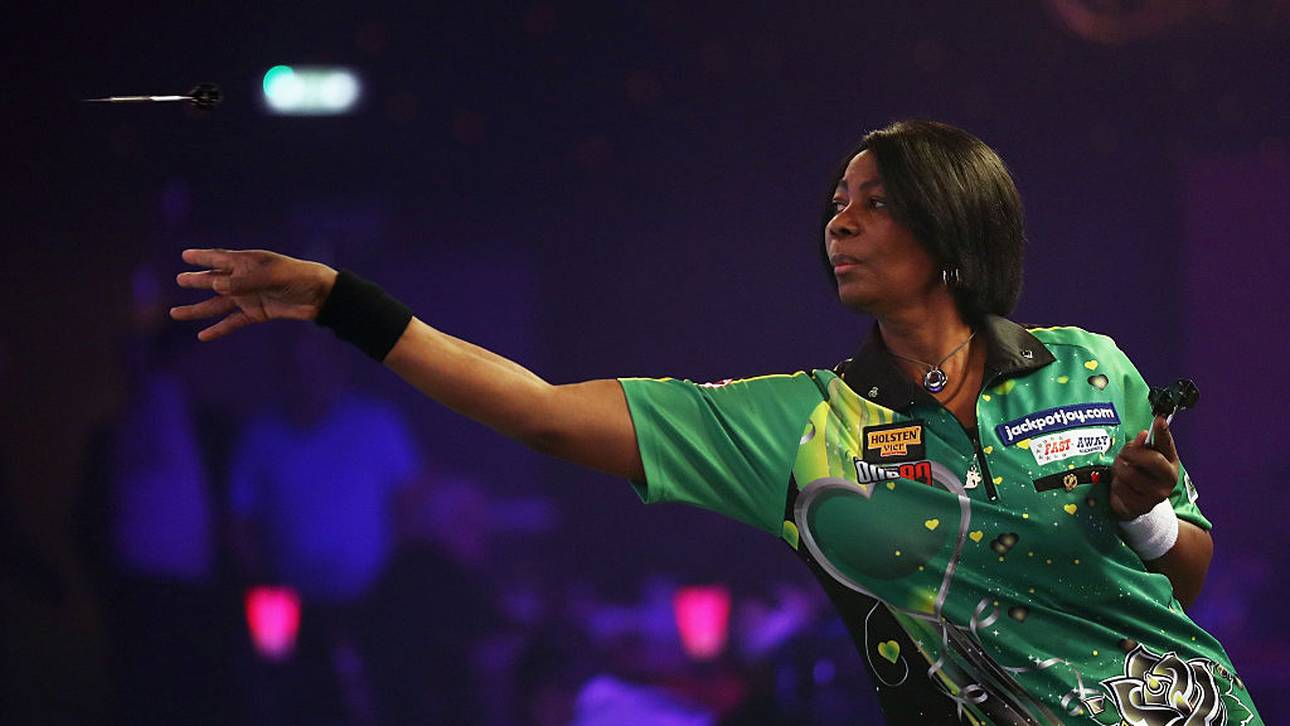 Deta Hedman fing 1987 an, in organisierten Darts-Events in Großbritannien zu spielen
