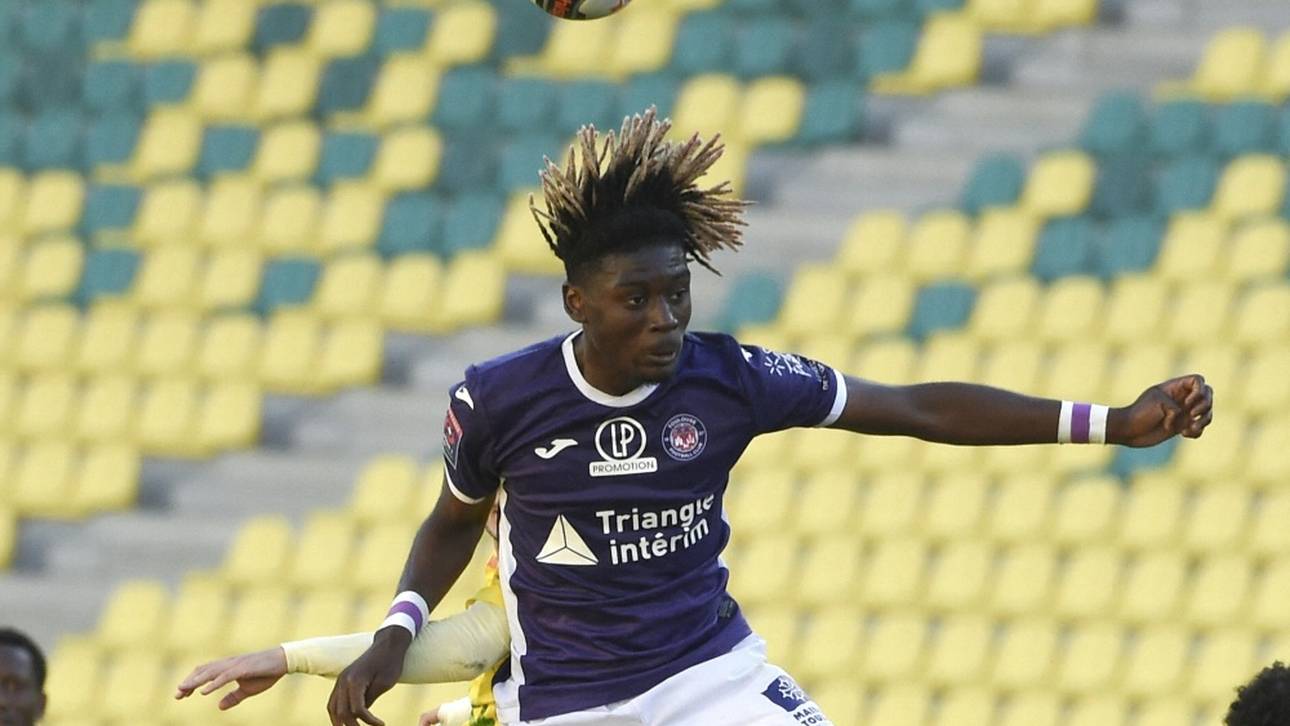 Gladbach-Neuzugang gleich verletzt