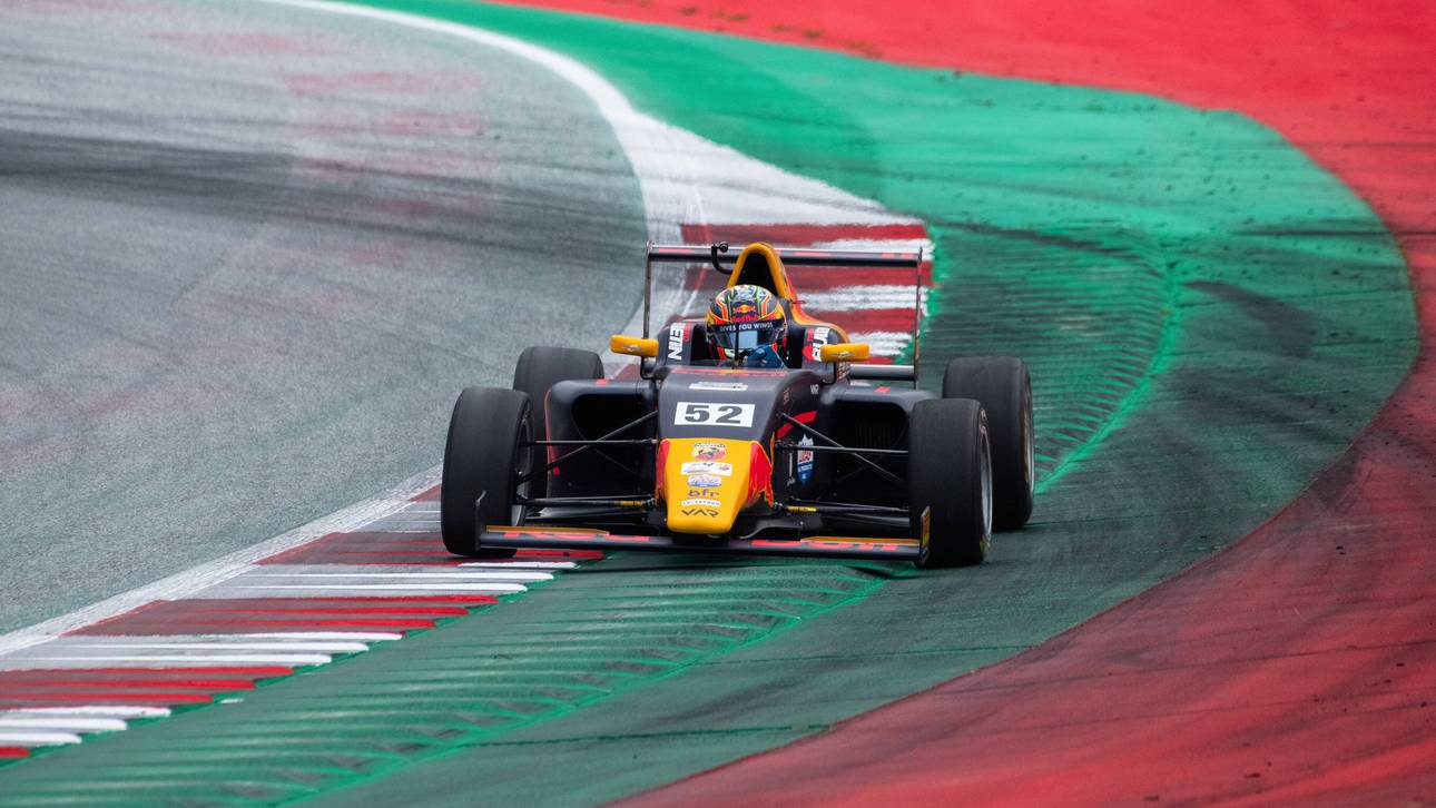 Formel-4-Action am Nürburgring